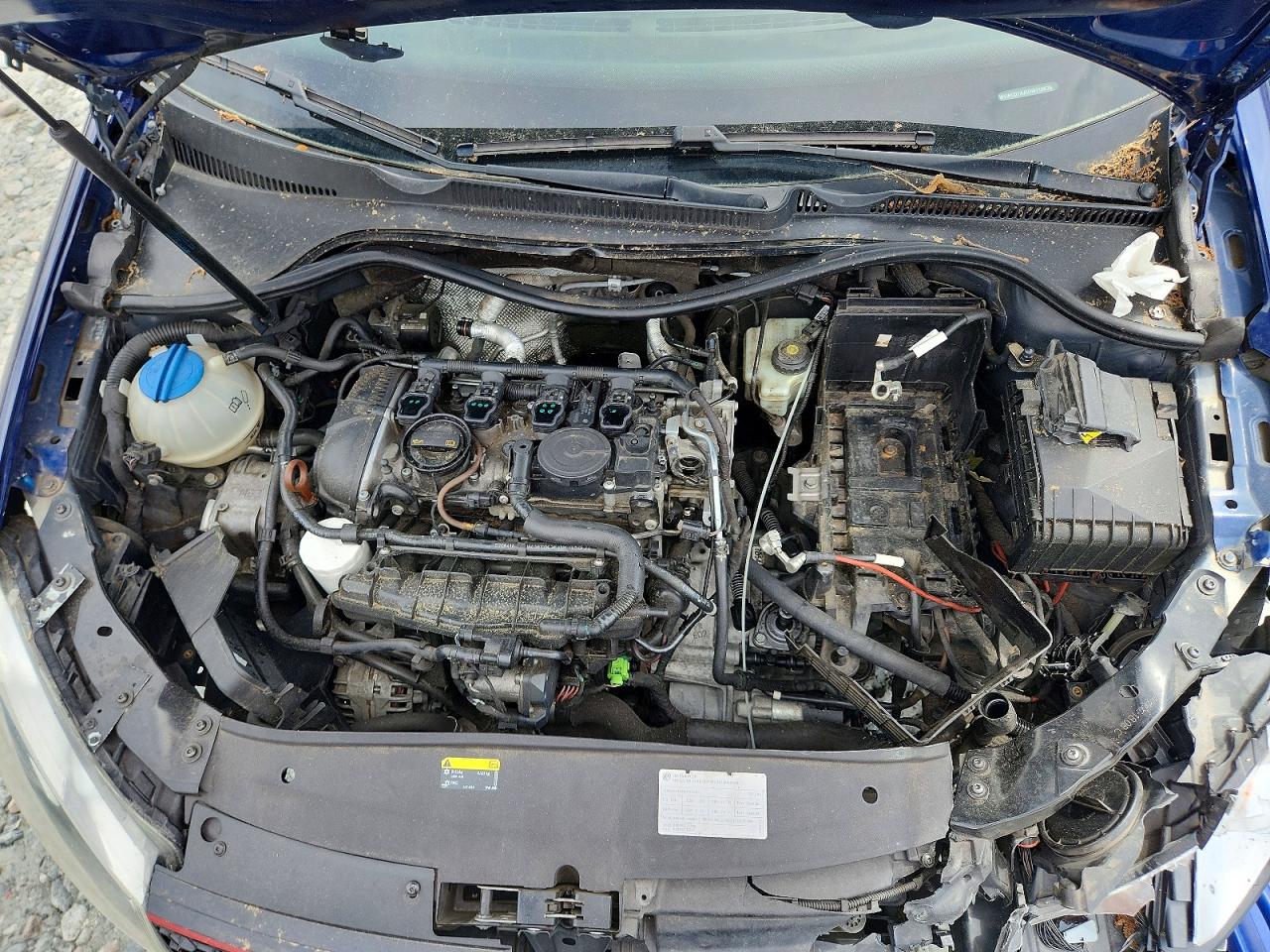 2013 VOLKSWAGEN GTI photo 11