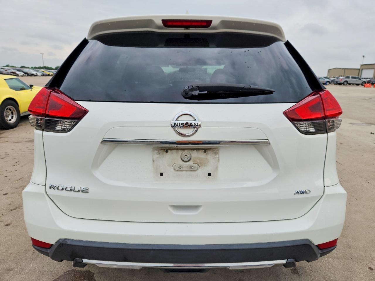 2017 NISSAN ROGUE S photo 16