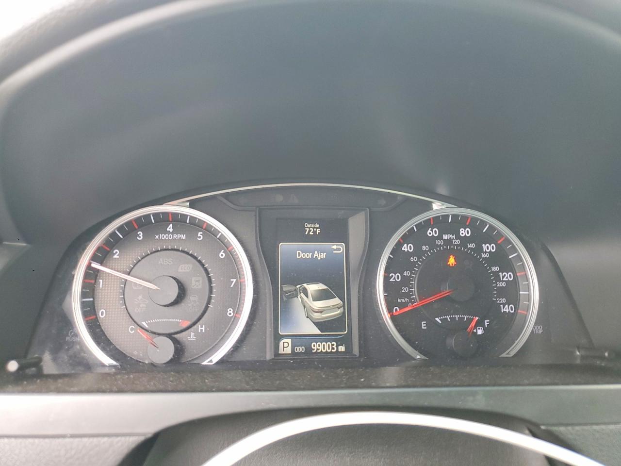 2017 TOYOTA CAMRY SE photo 9