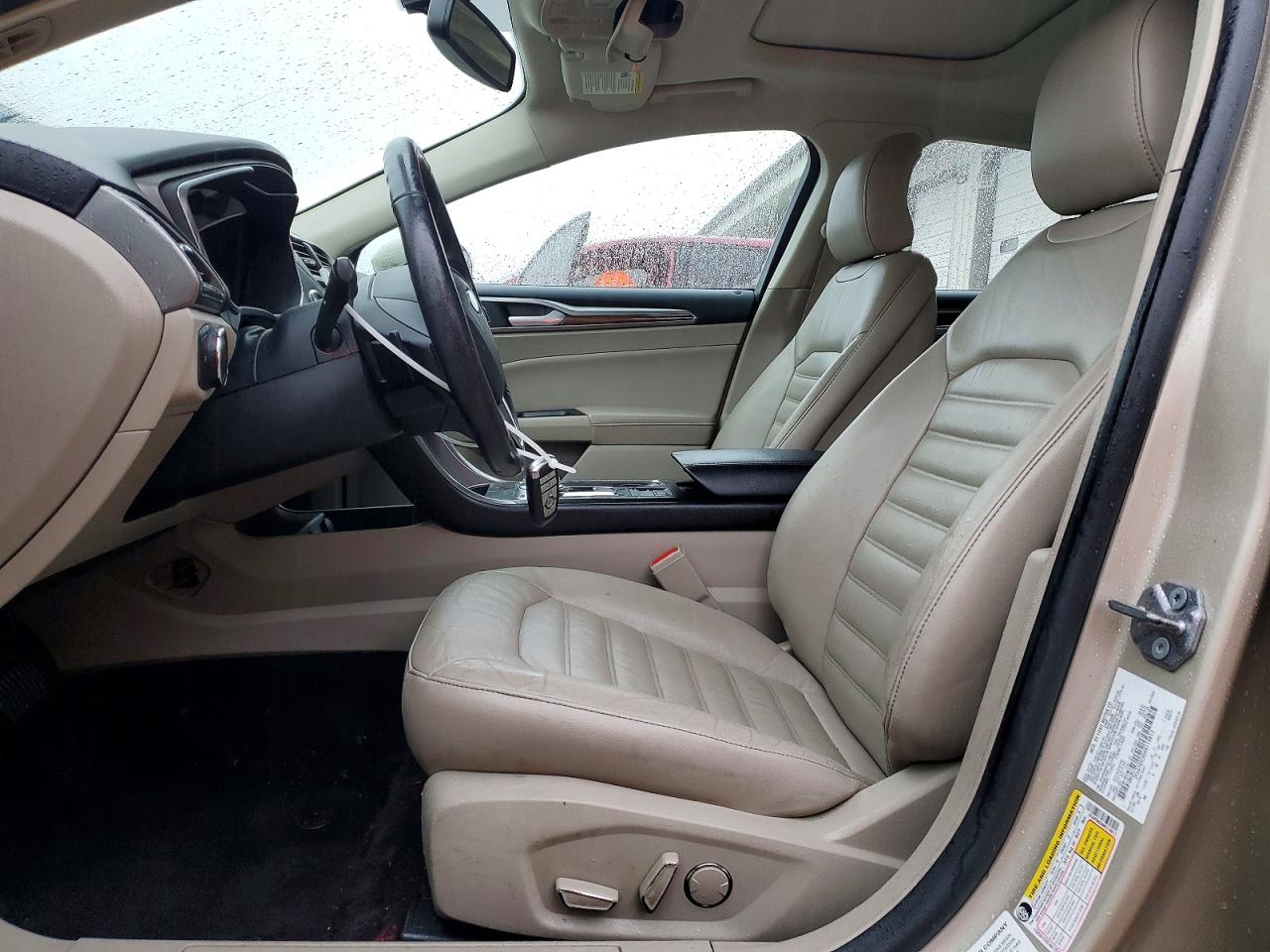 2017 FORD FUSION SE photo 19