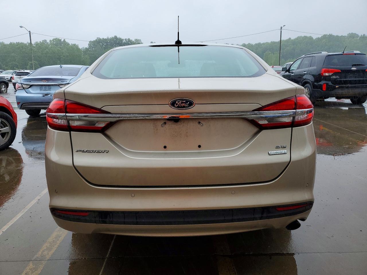 2017 FORD FUSION SE photo 16