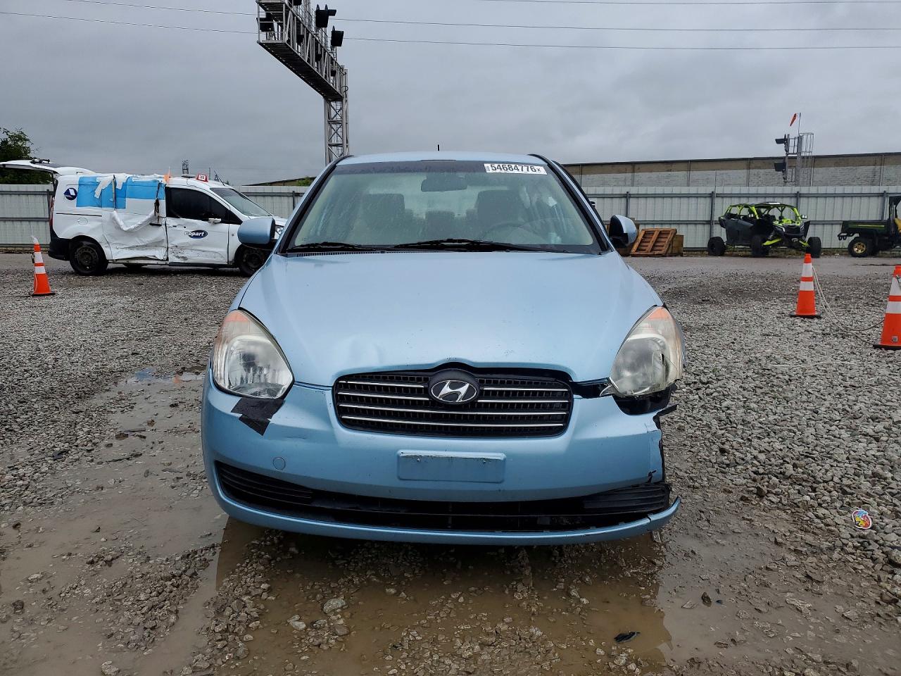 2010 HYUNDAI ACCENT GLS photo 5