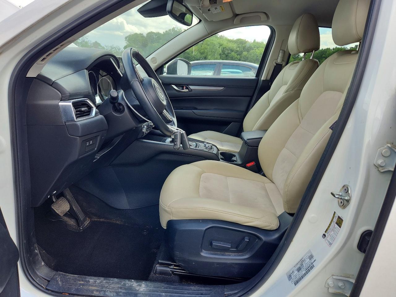 2017 MAZDA CX-5 TOURING photo 13