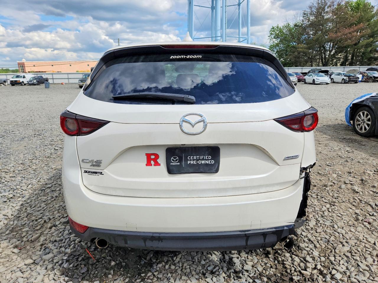 2017 MAZDA CX-5 TOURING photo 11