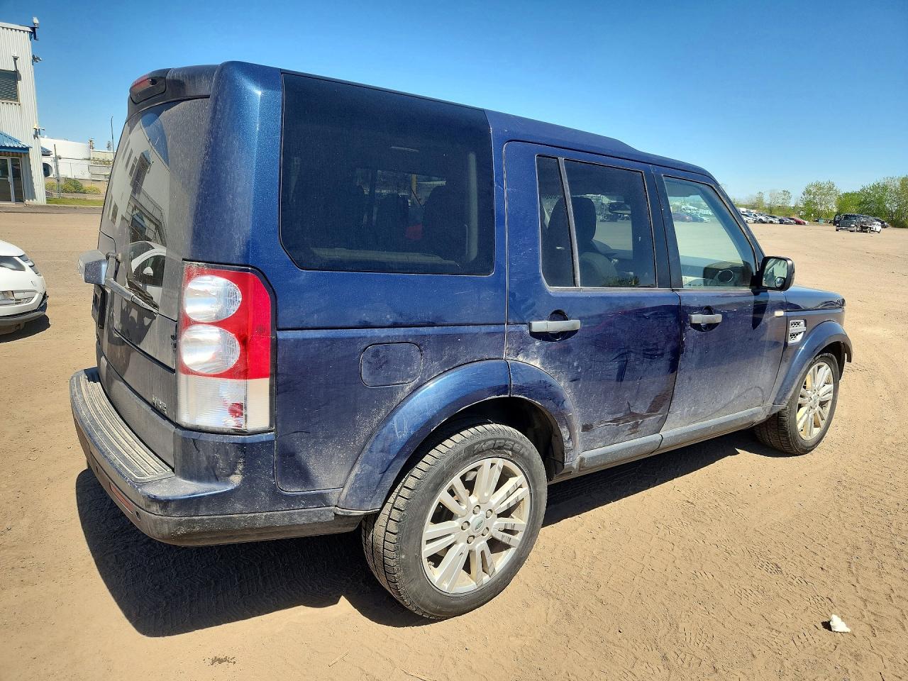 2011 LAND ROVER LR4 HSE photo 3