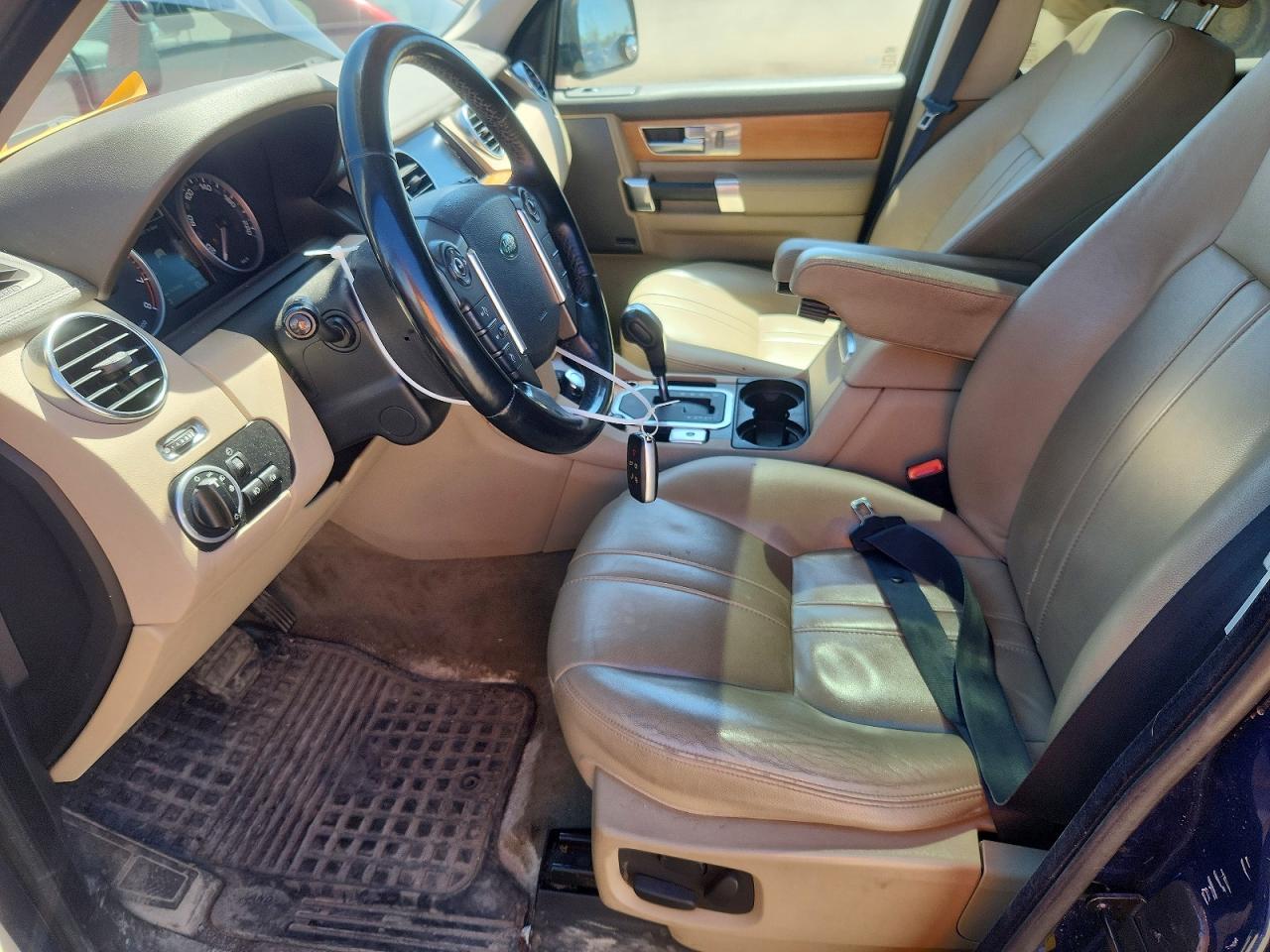 2011 LAND ROVER LR4 HSE photo 7