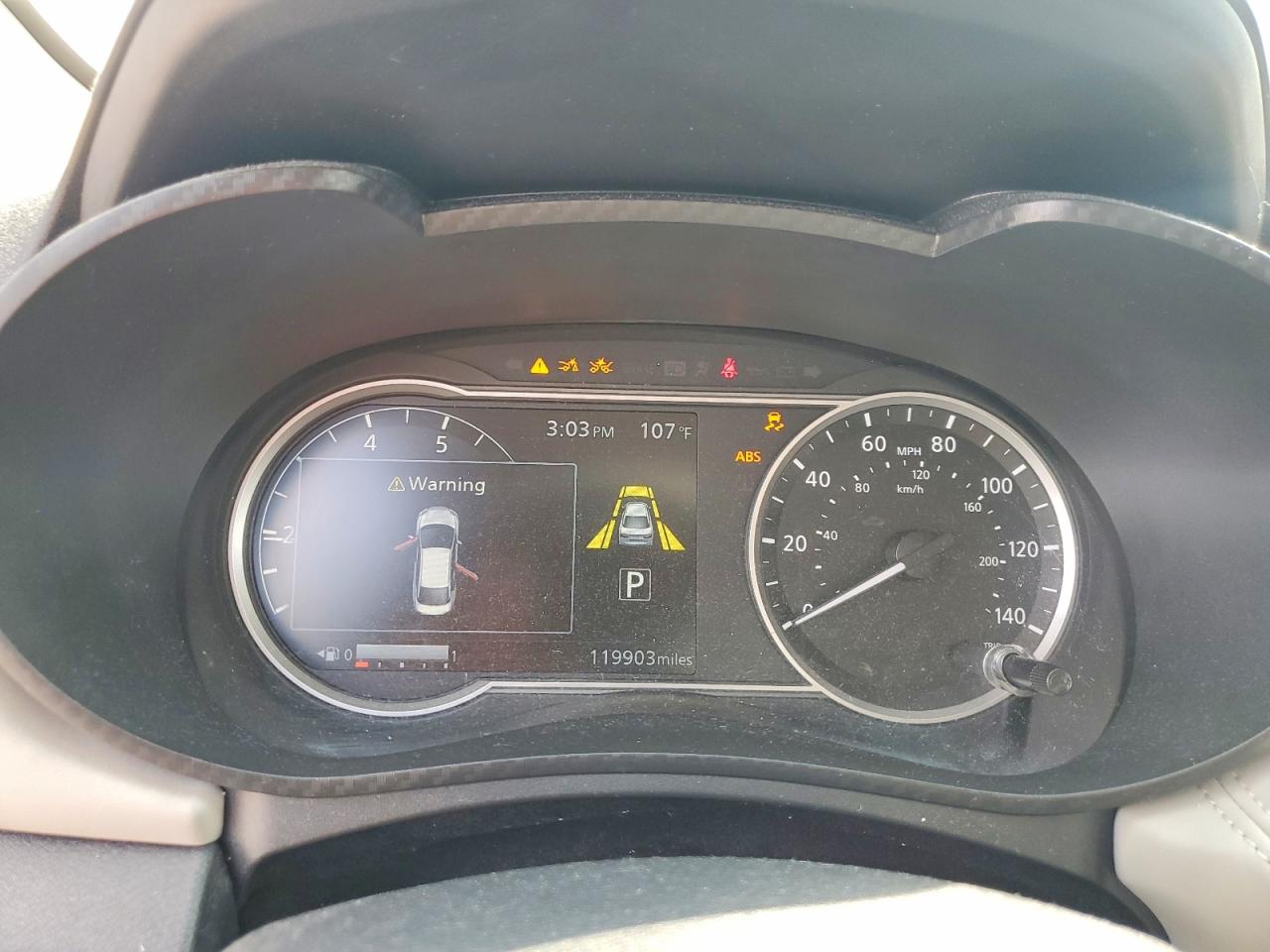 2020 NISSAN VERSA SV photo 17