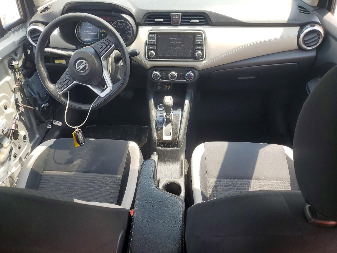 2020 NISSAN VERSA SV photo 15