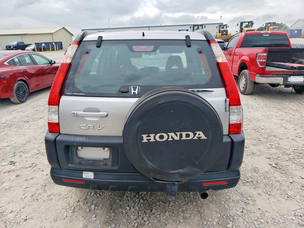 2005 HONDA CR-V LX photo 11