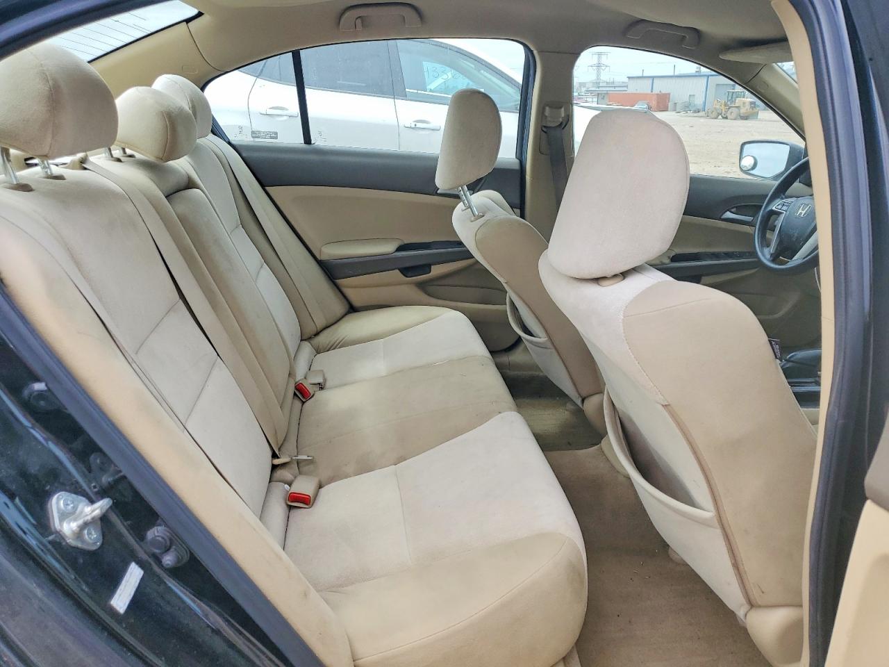 2010 HONDA ACCORD LX photo 19