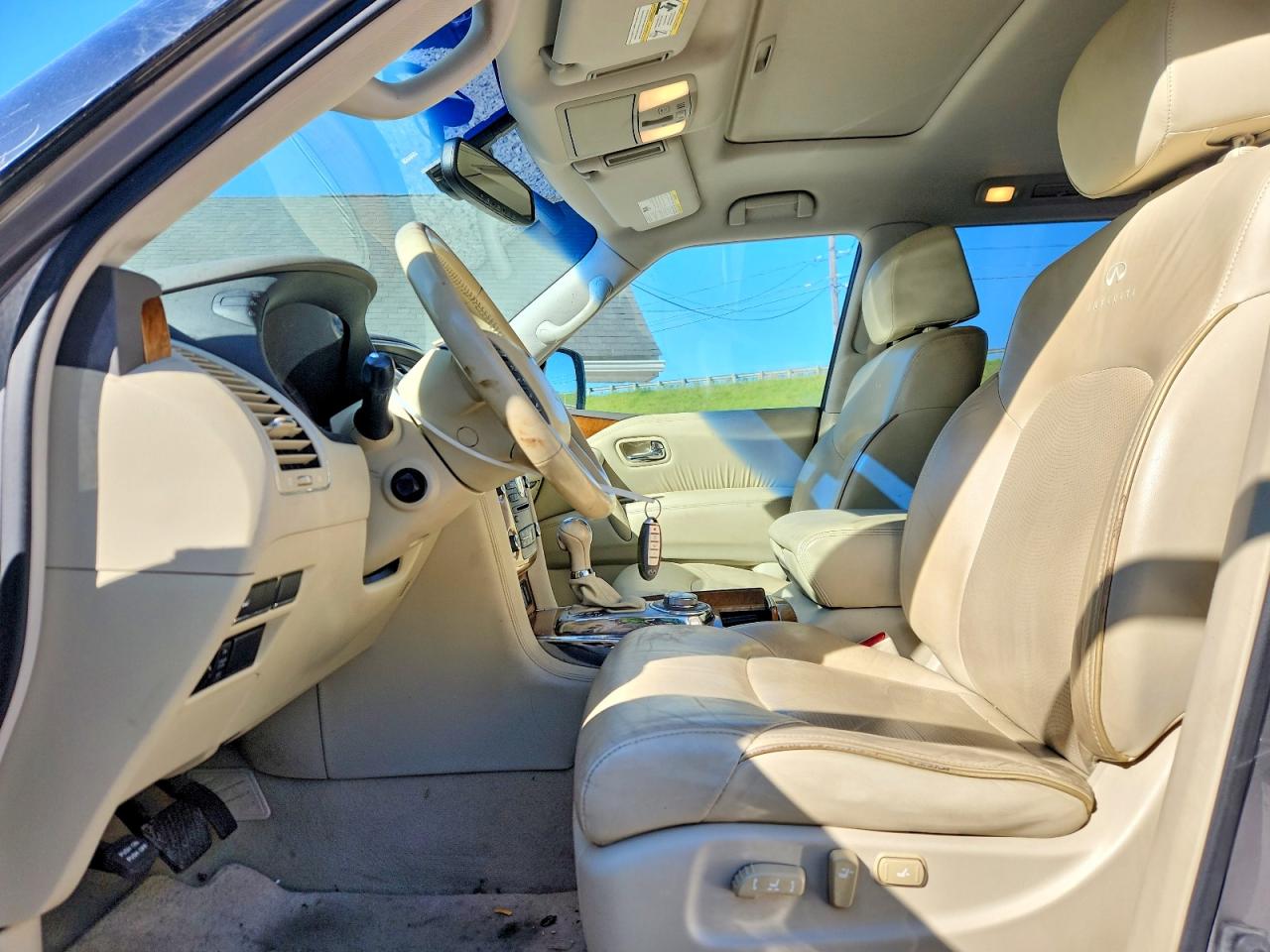 2013 INFINITI QX56 BASE photo 19