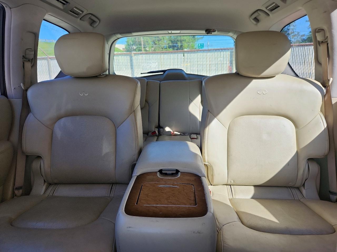 2013 INFINITI QX56 BASE photo 28