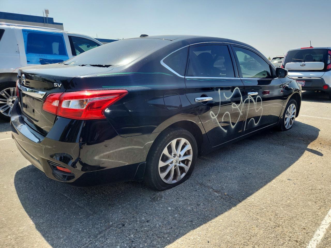 2018 NISSAN SENTRA SV photo 5