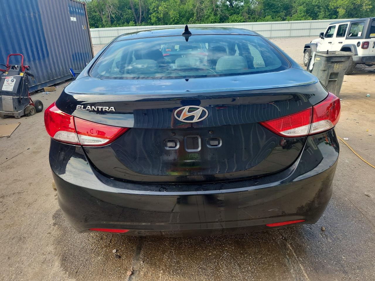 2013 HYUNDAI ELANTRA GLS photo 16