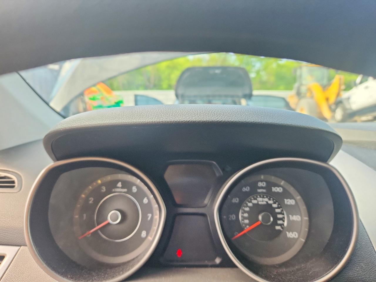 2013 HYUNDAI ELANTRA GLS photo 25