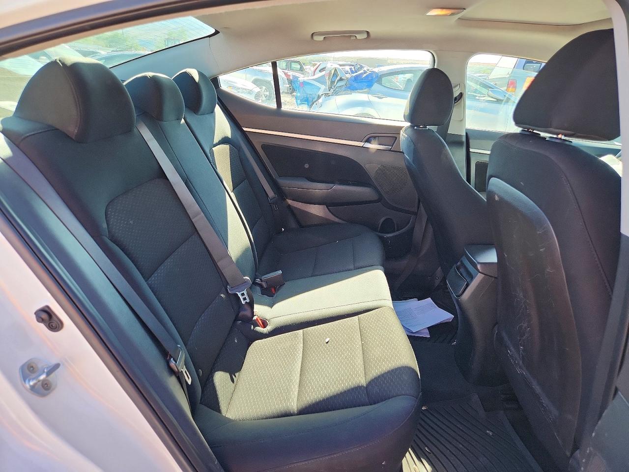 2019 HYUNDAI ELANTRA VALUE EDITION photo 19
