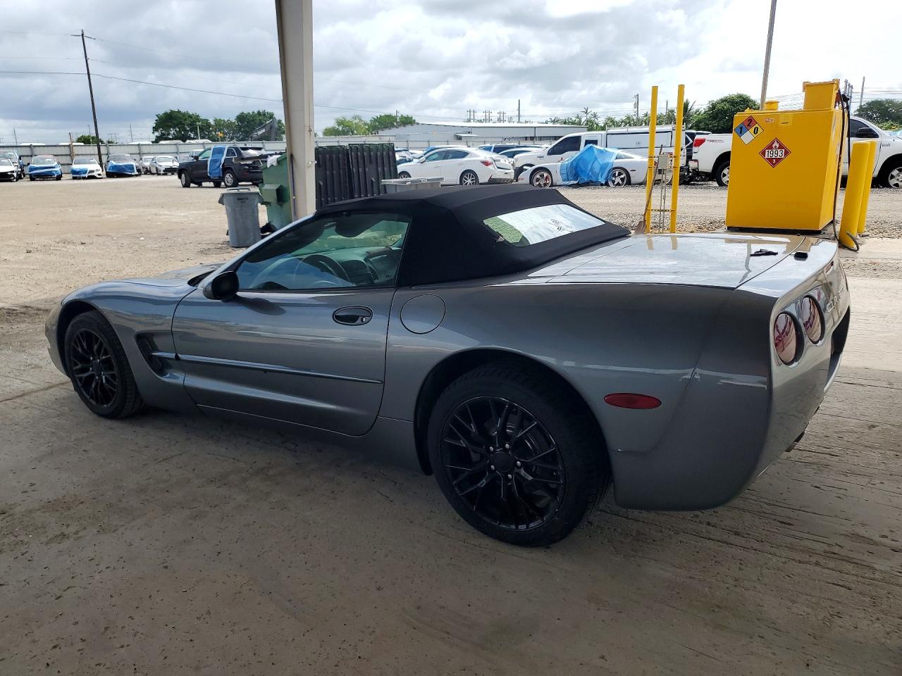 2004 CHEVROLET CORVETTE photo 3