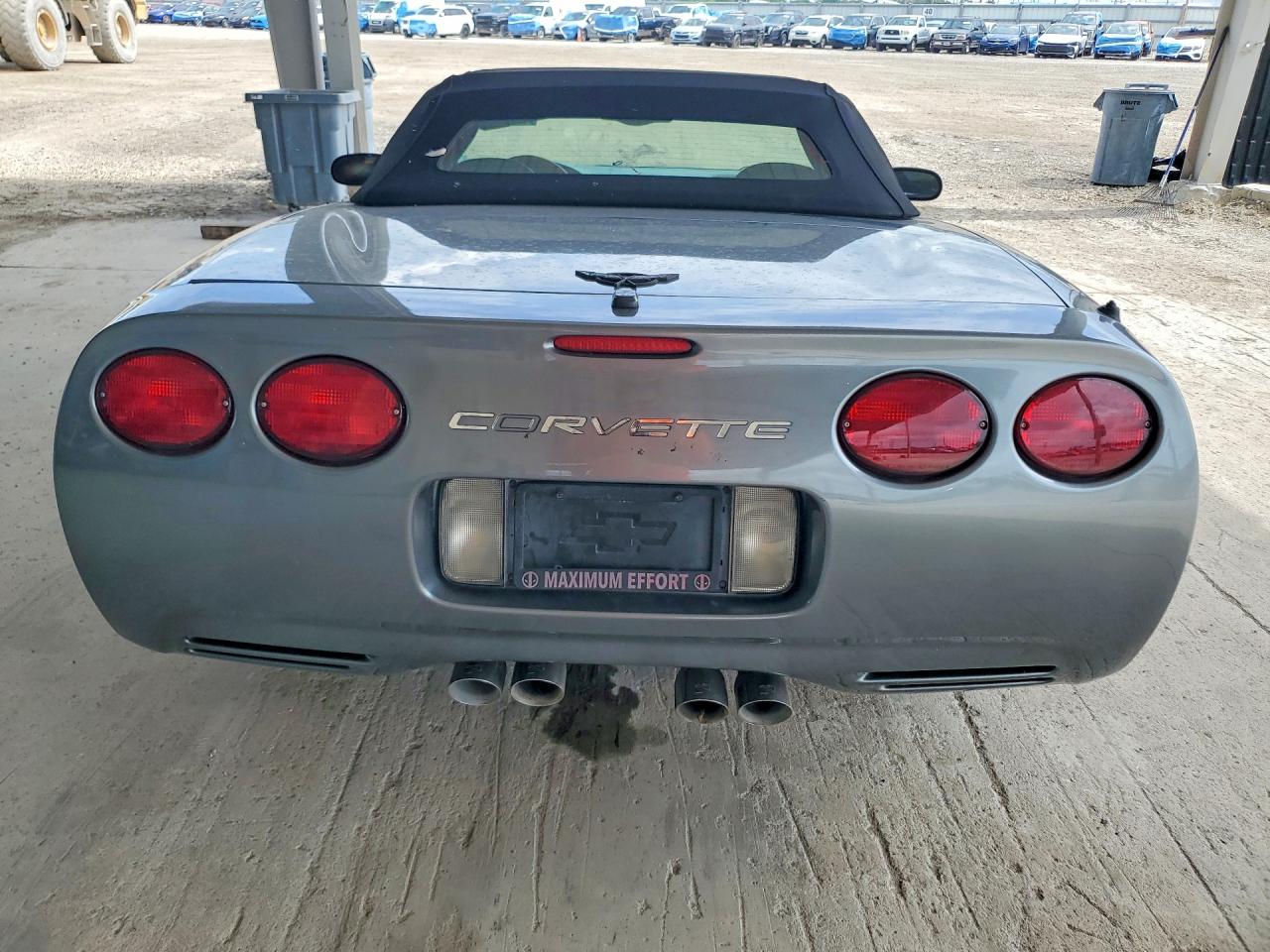 2004 CHEVROLET CORVETTE photo 11
