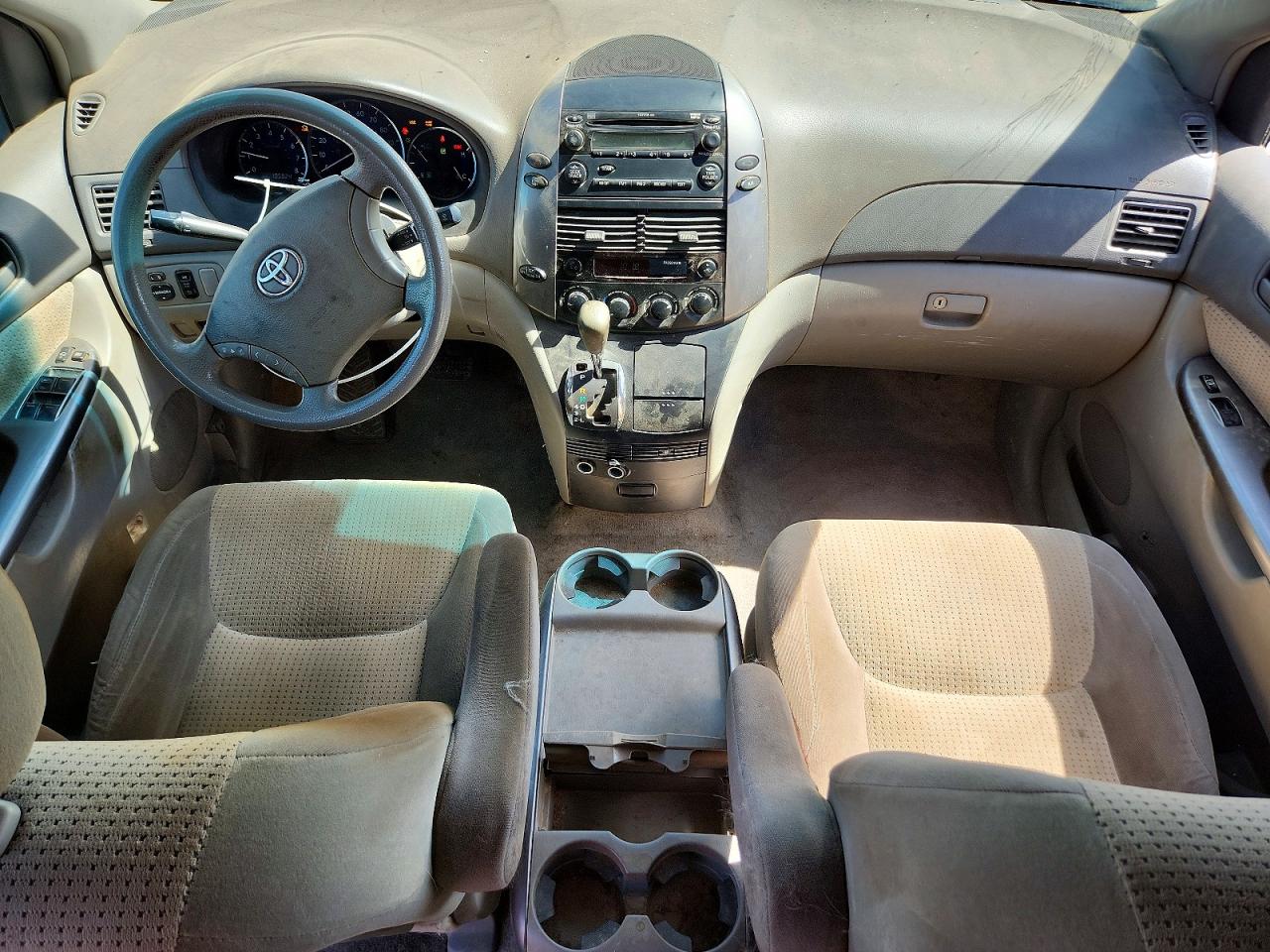 2006 TOYOTA SIENNA LE photo 22