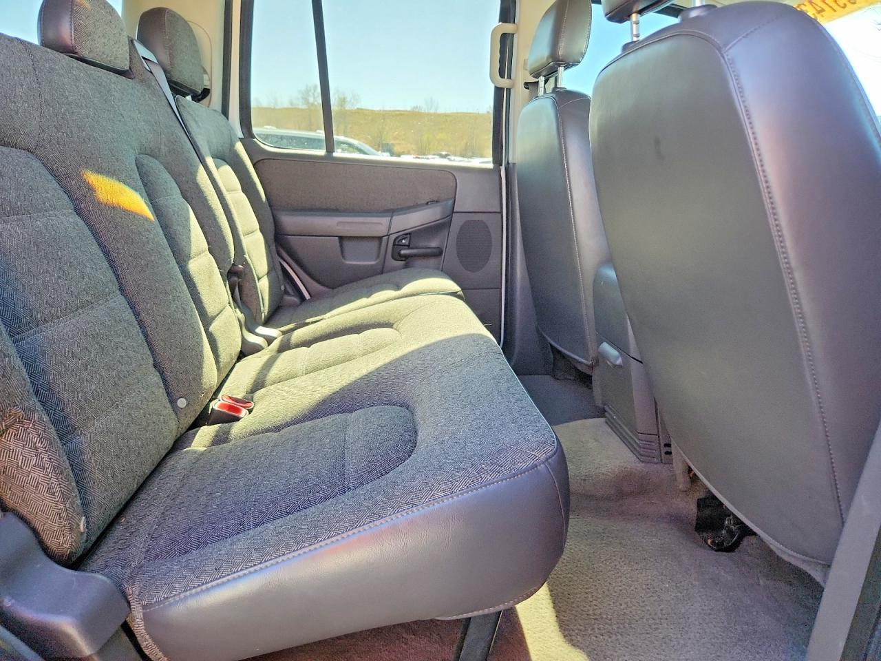 2004 FORD EXPLORER XLS photo 21