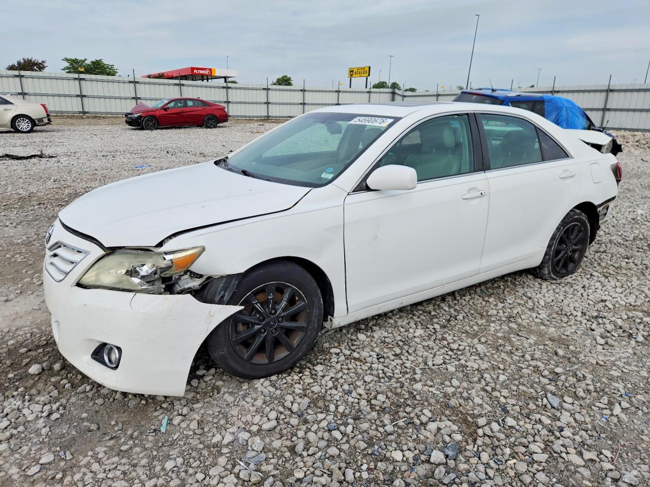 2011 TOYOTA CAMRY