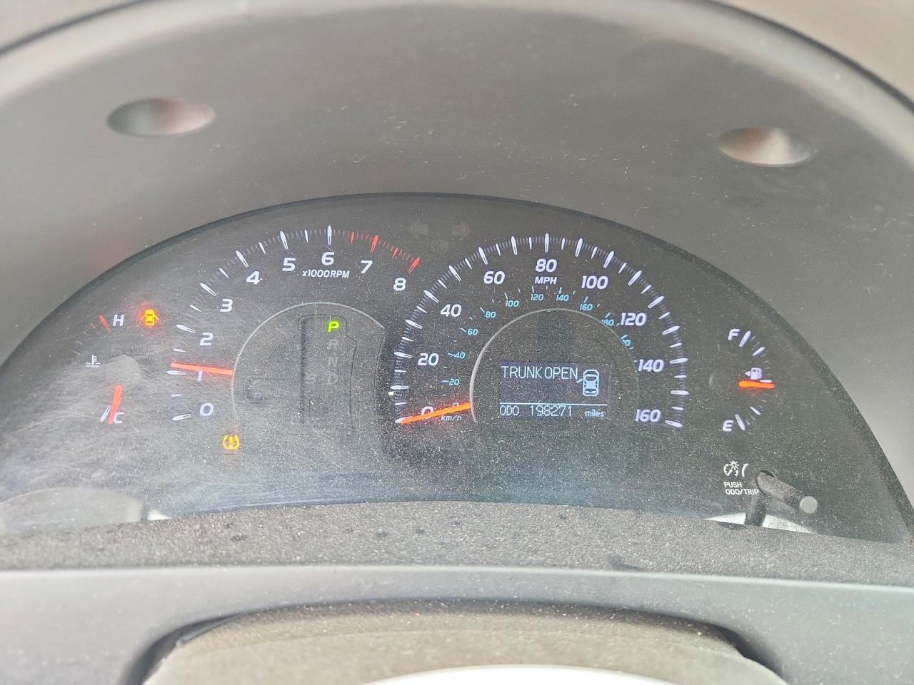 2011 TOYOTA CAMRY XLE V6 photo 25
