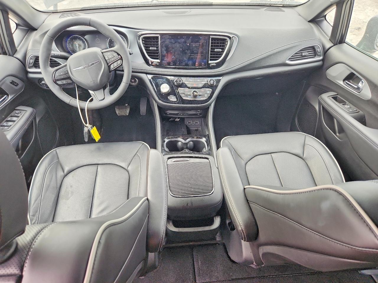 2025 CHRYSLER PACIFICA LIMITED photo 15