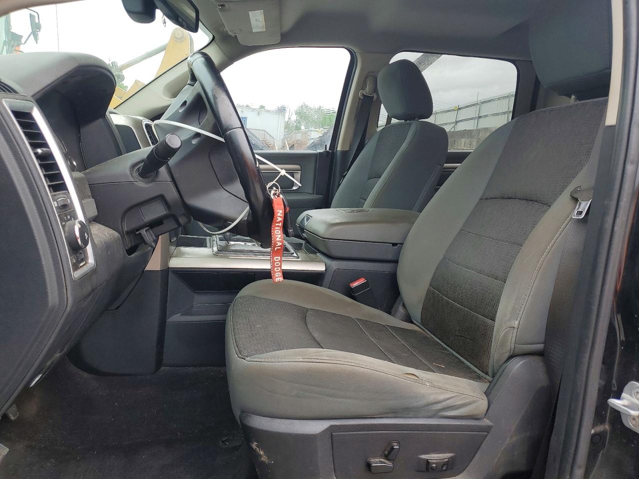2013 RAM 1500 SLT photo 19
