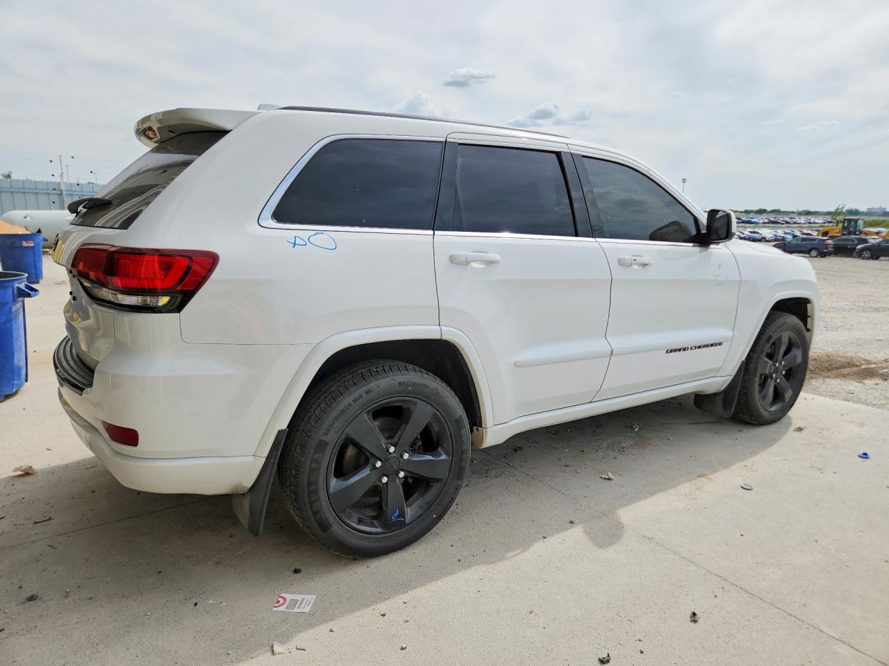 2015 JEEP GRAND CHEROKEE LAREDO photo 5