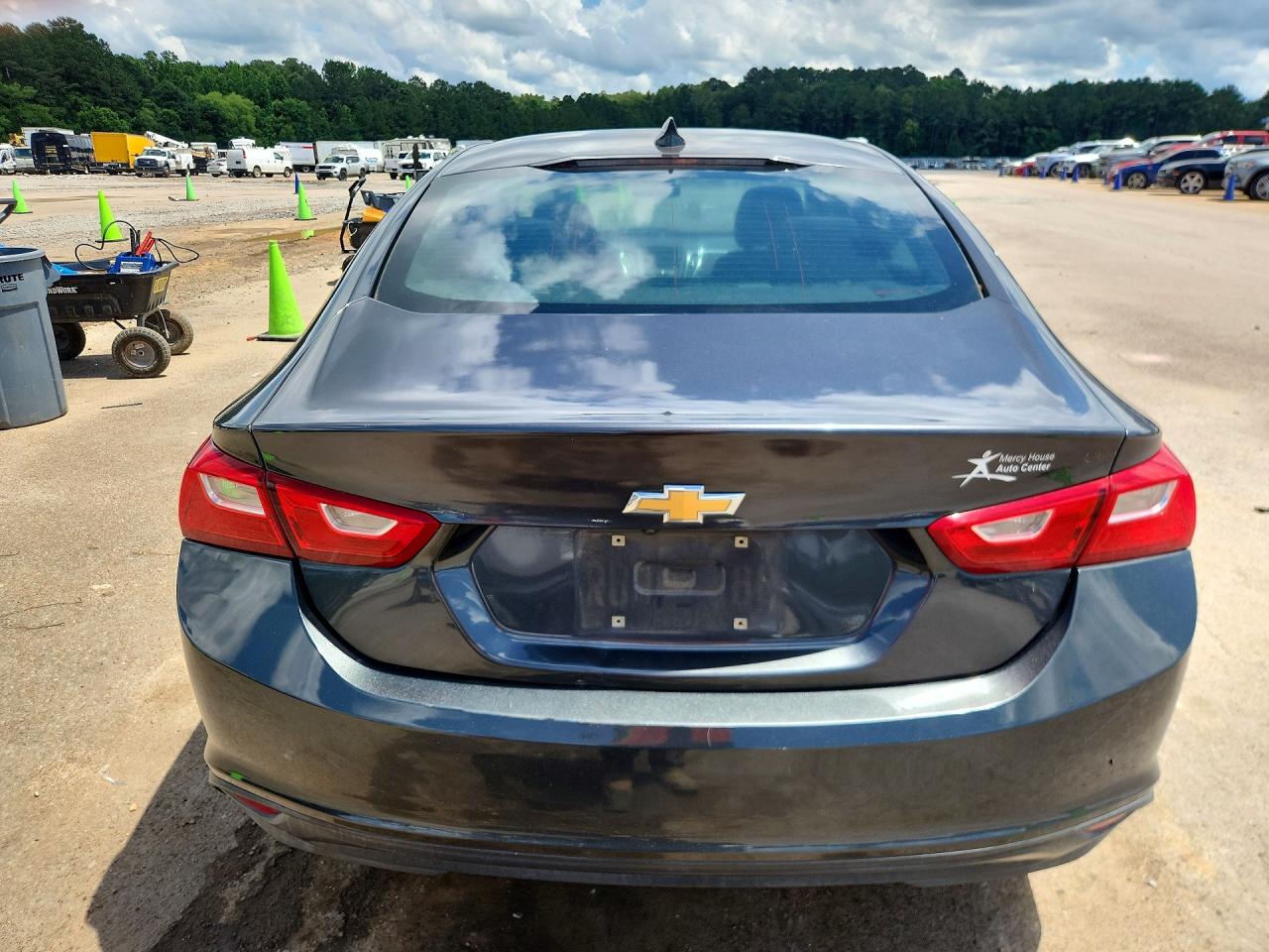 2017 CHEVROLET MALIBU LT photo 11