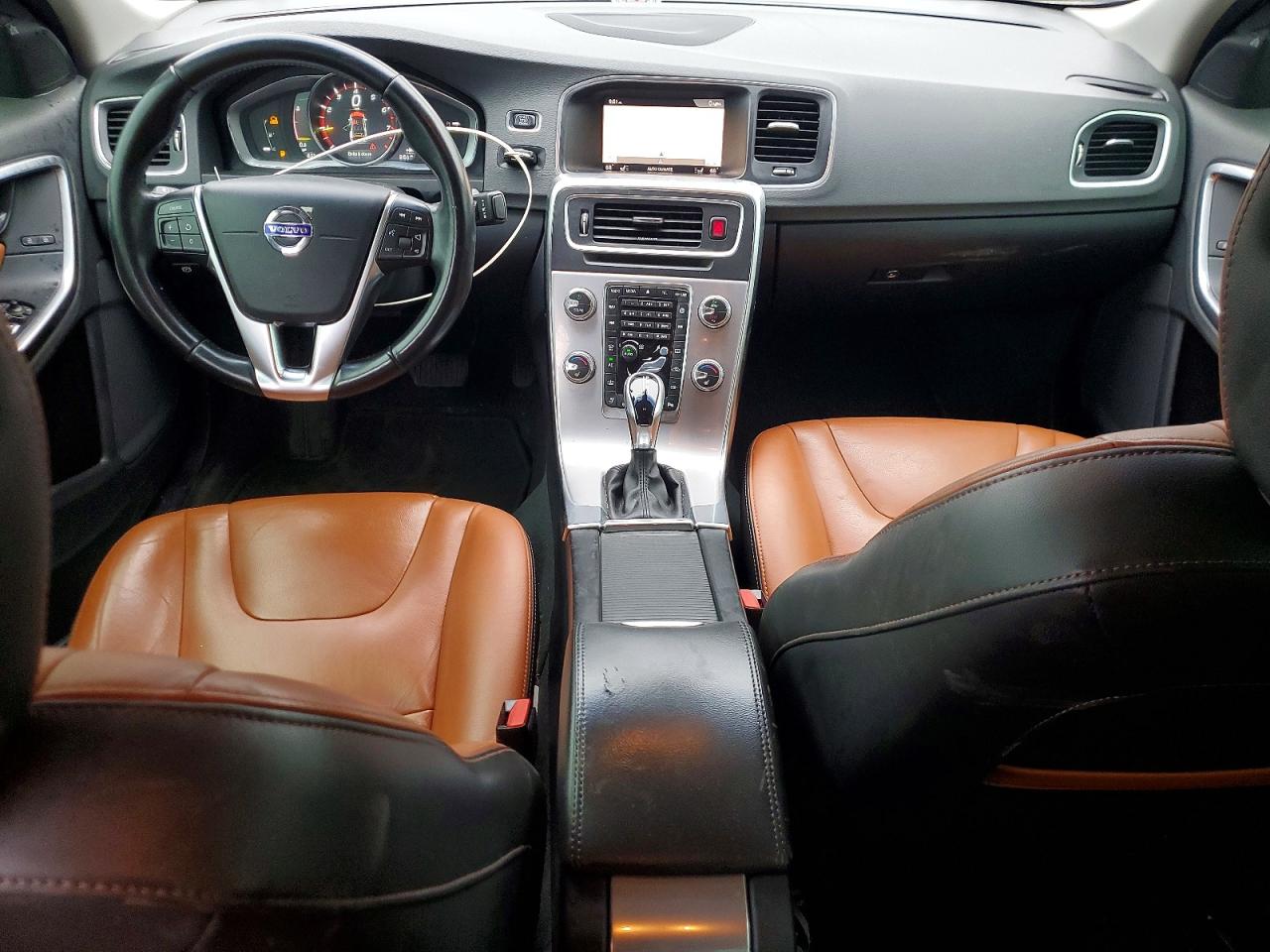2018 VOLVO S60 INSCRIPTION photo 15