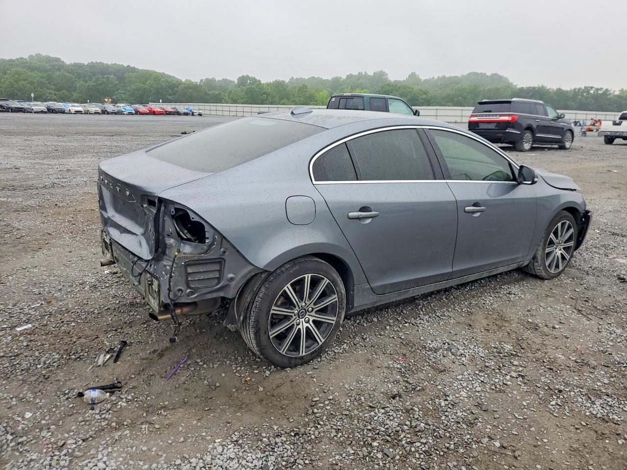 2018 VOLVO S60 INSCRIPTION photo 5