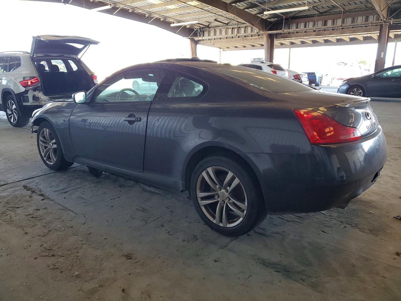 2009 INFINITI G37 COUPE X photo 2