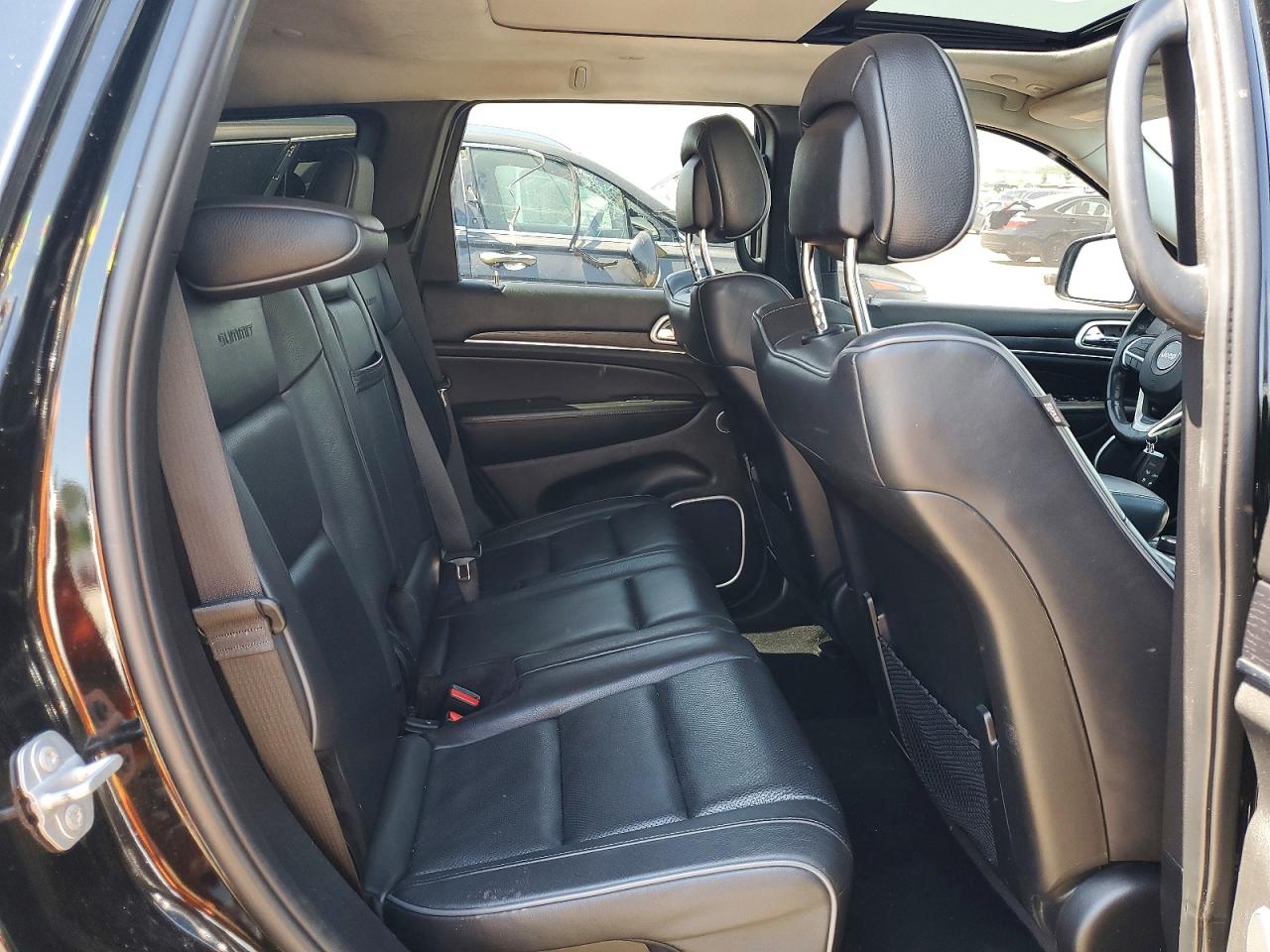 2020 JEEP GRAND CHEROKEE SUMMIT photo 10
