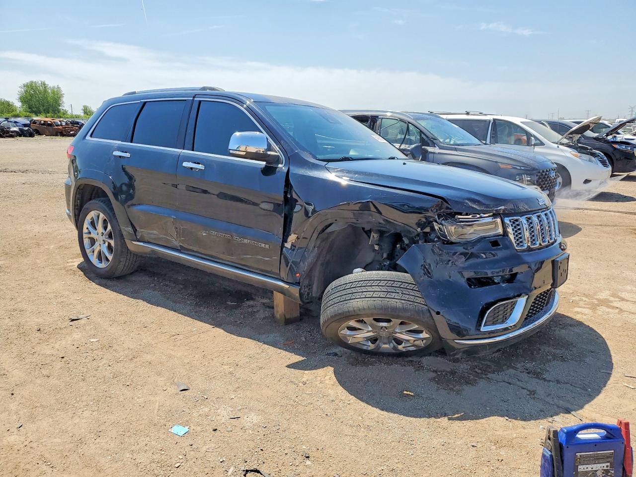 2020 JEEP GRAND CHEROKEE SUMMIT photo 4