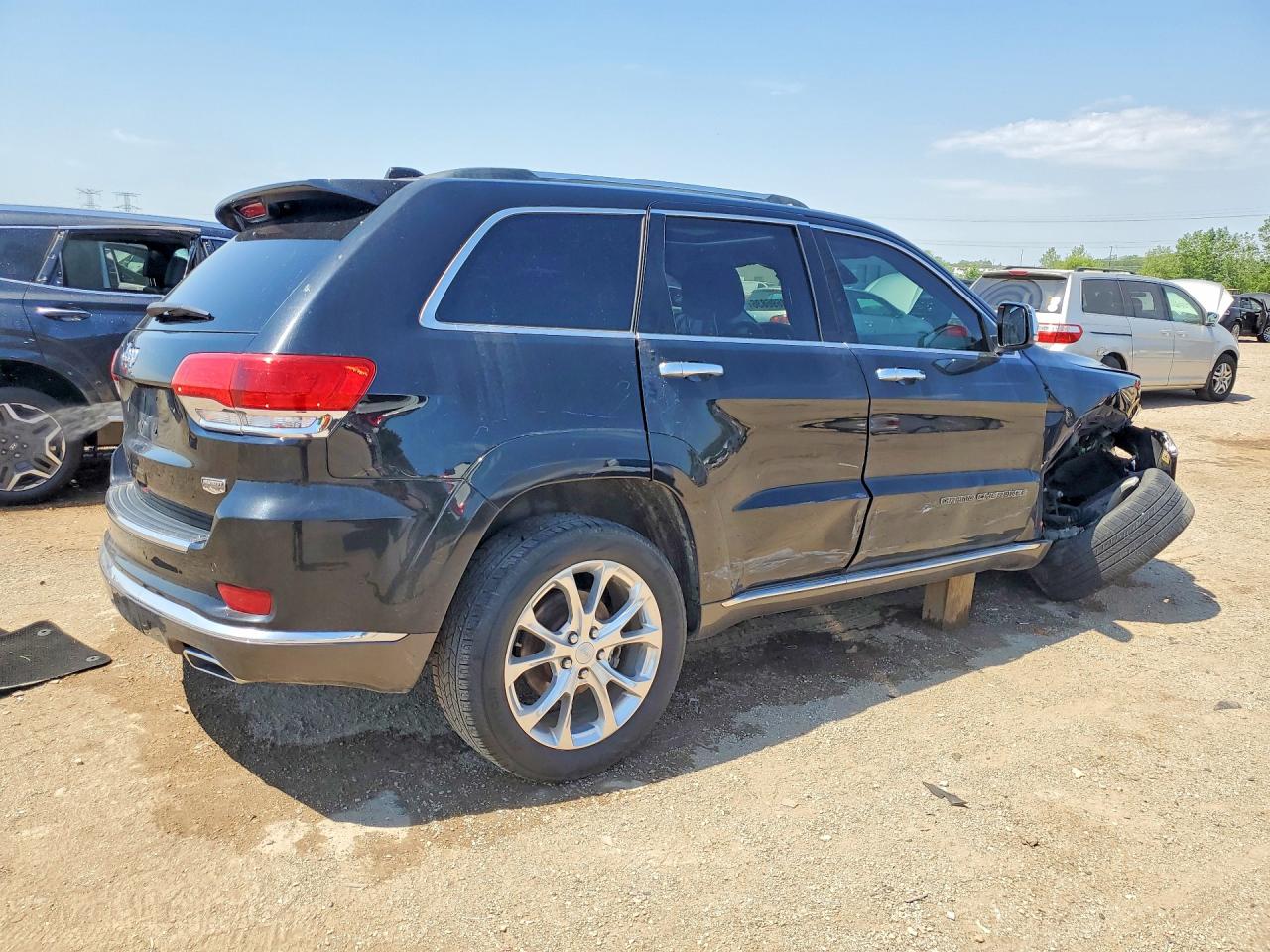 2020 JEEP GRAND CHEROKEE SUMMIT photo 3