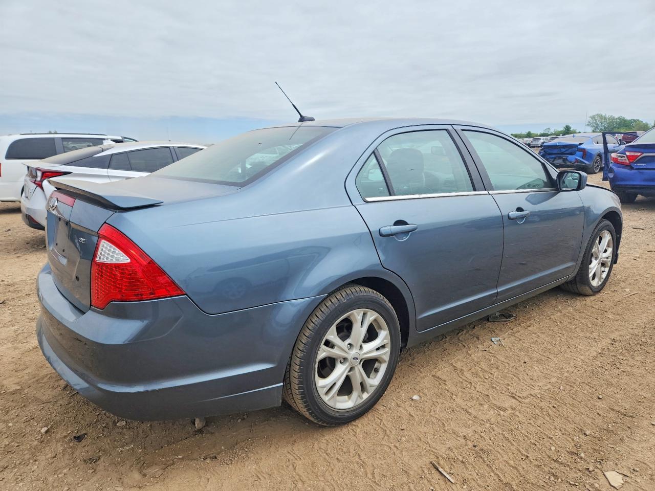 2012 FORD FUSION SE photo 3