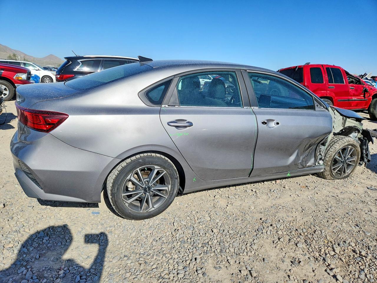 2024 KIA FORTE LXS photo 3