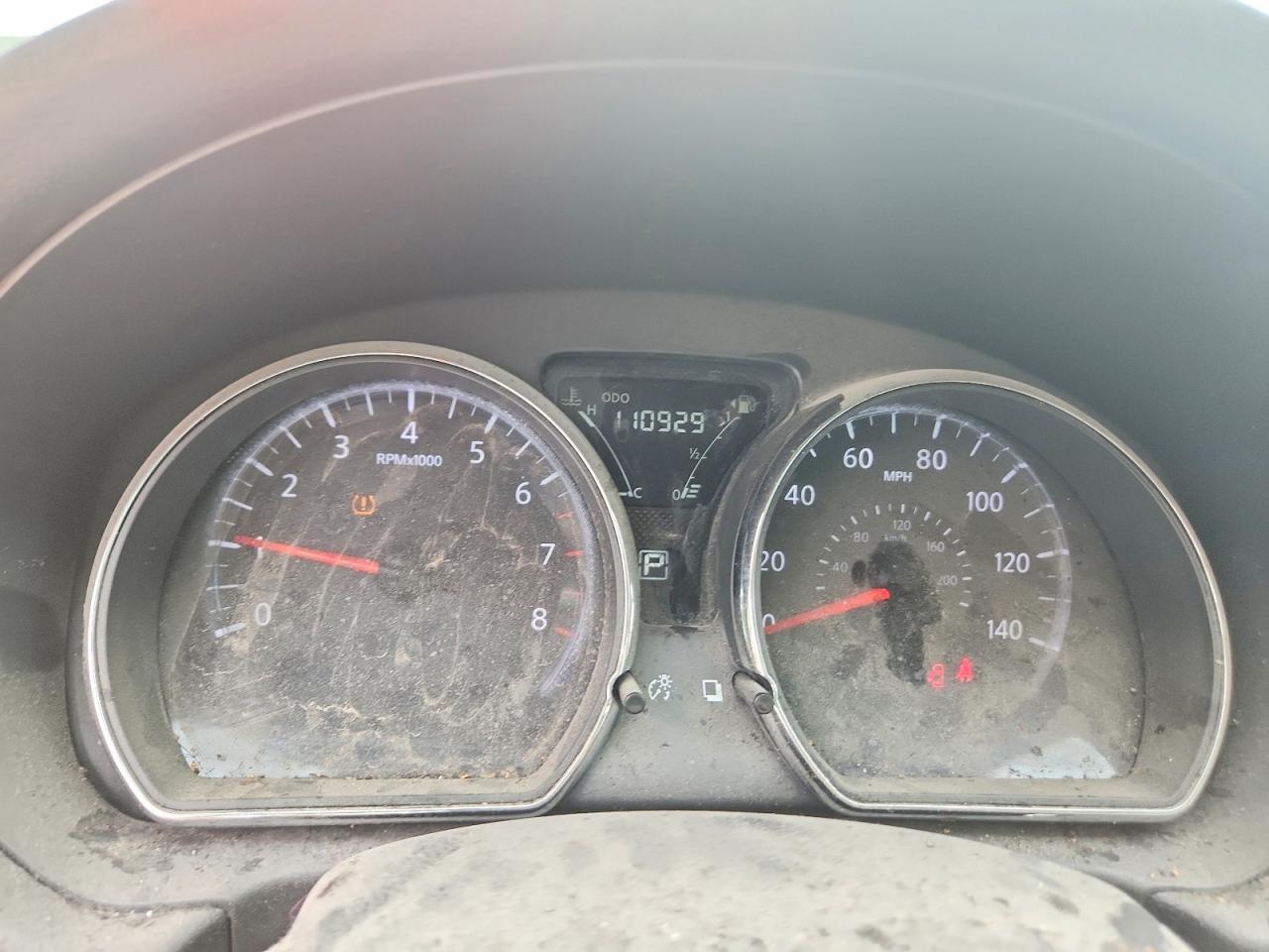 2019 NISSAN VERSA SV photo 25