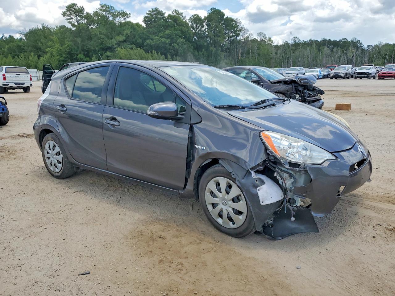 2013 TOYOTA PRIUS C ONE photo 7