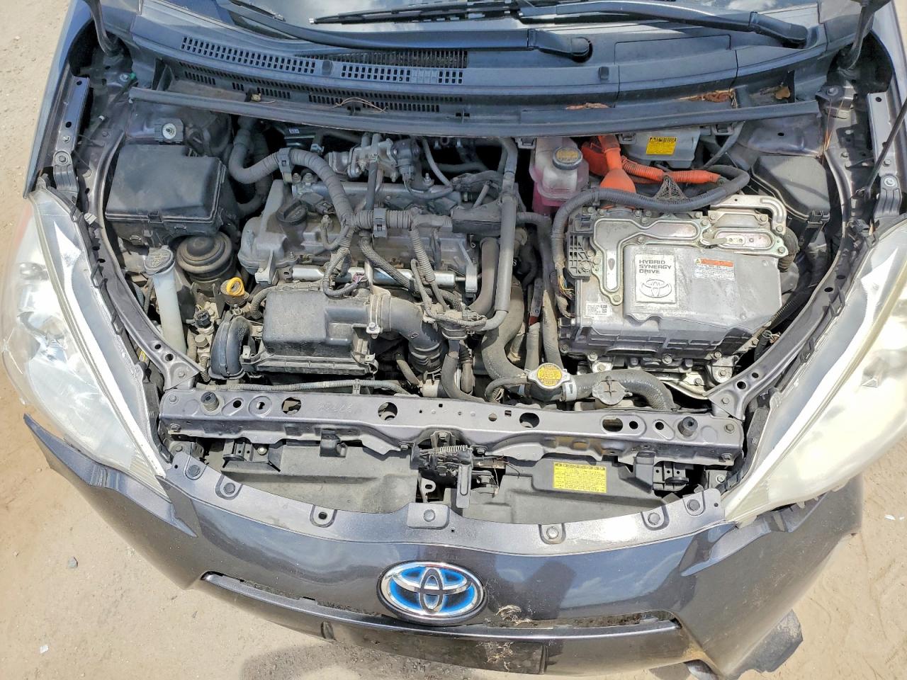 2013 TOYOTA PRIUS C ONE photo 21