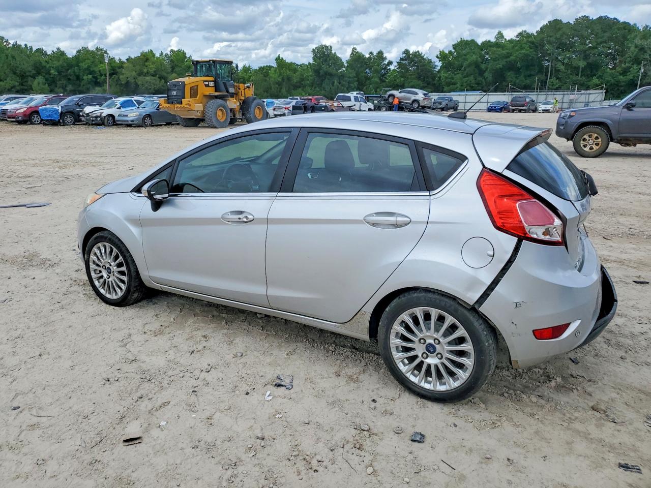 2016 FORD FIESTA TITANIUM photo 4