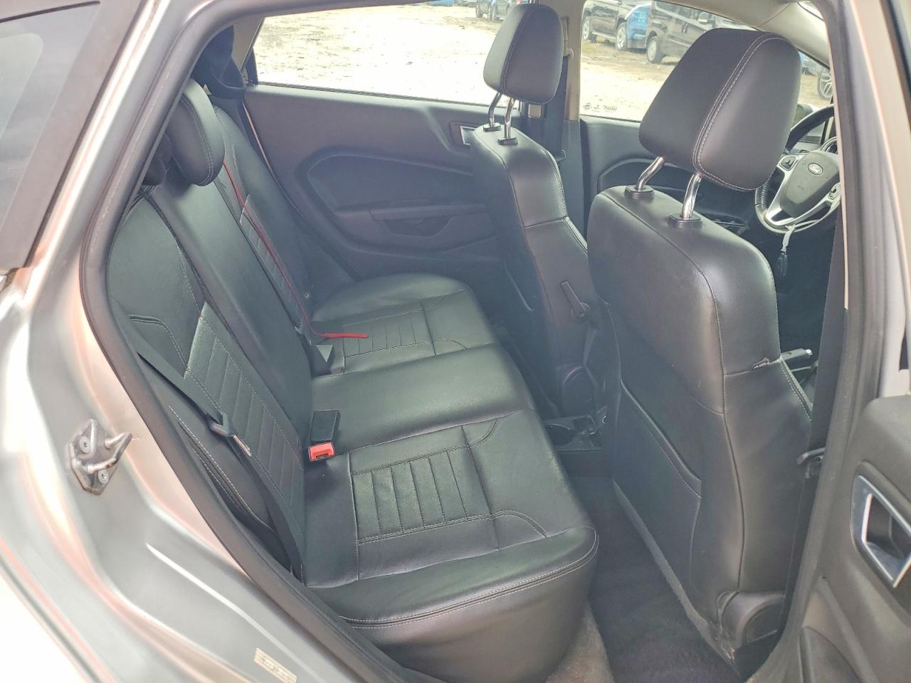 2016 FORD FIESTA TITANIUM photo 28