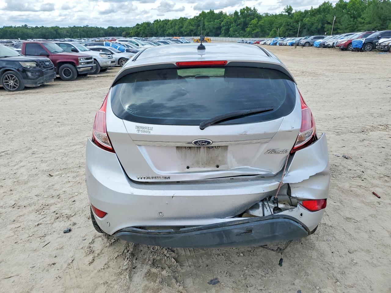 2016 FORD FIESTA TITANIUM photo 16