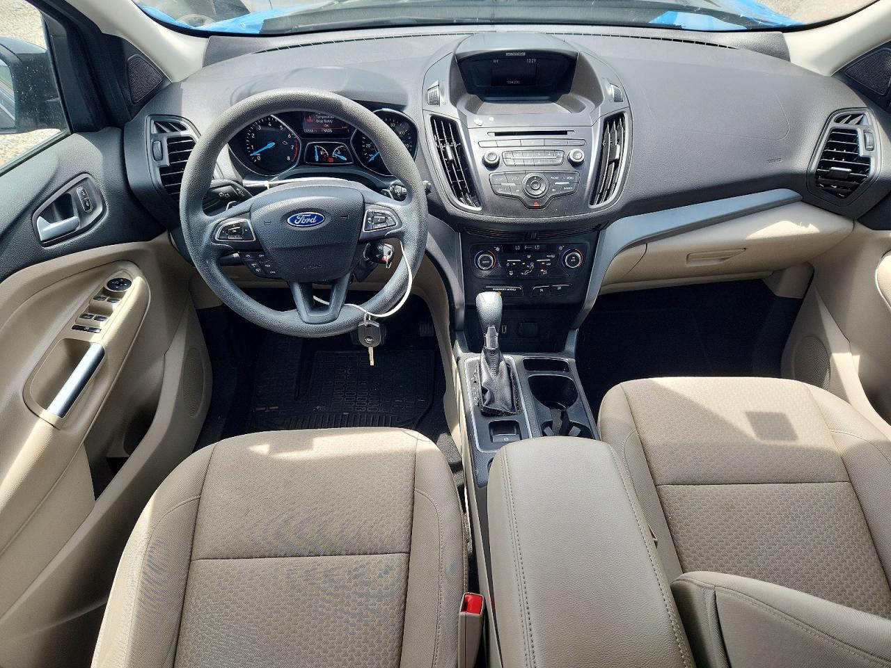 2017 FORD ESCAPE SE photo 8