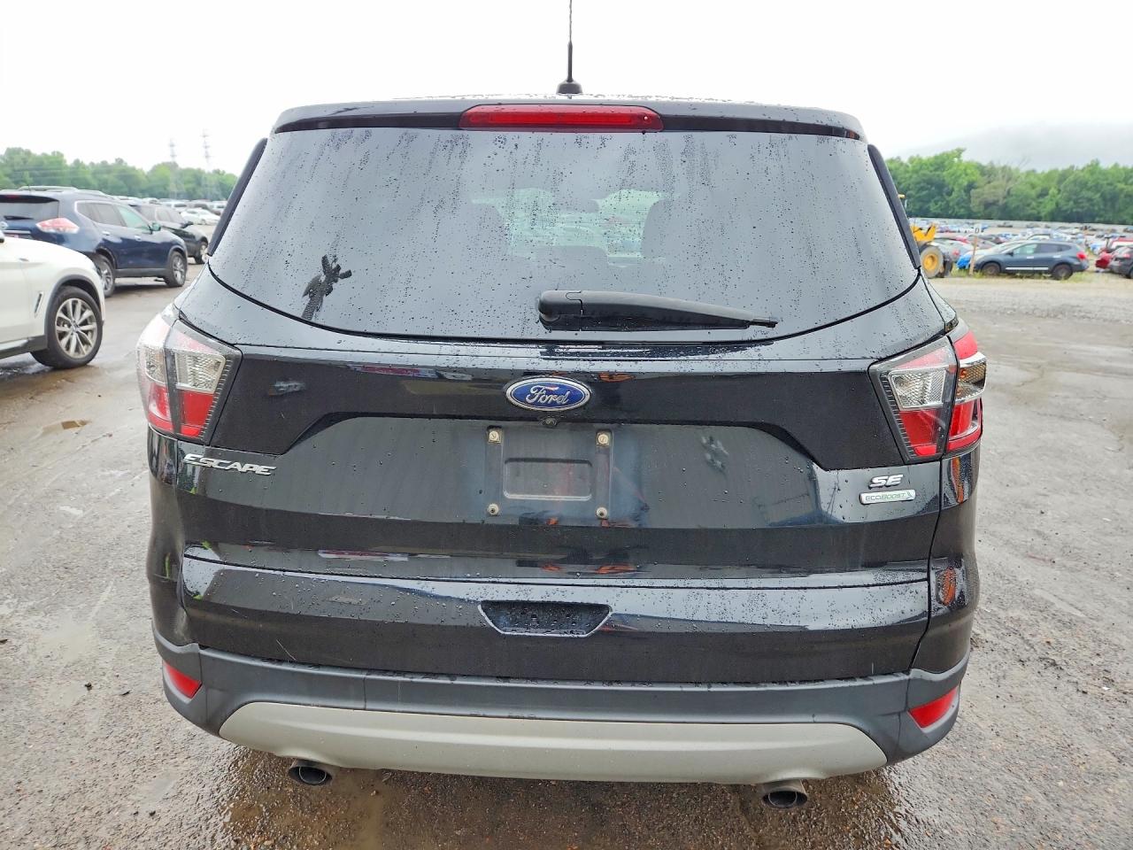 2017 FORD ESCAPE SE photo 6