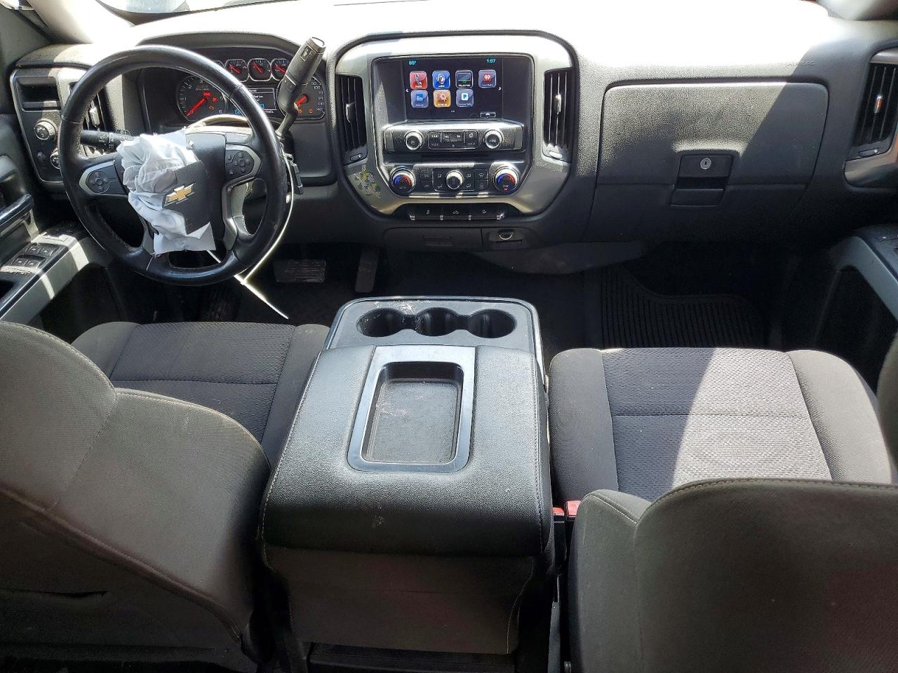 2017 CHEVROLET SILVERADO K1500 LT photo 8