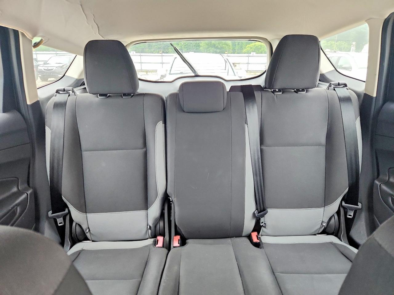 2016 FORD ESCAPE S photo 19