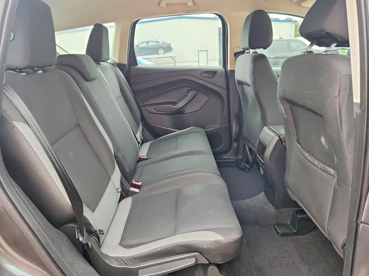 2016 FORD ESCAPE S photo 21