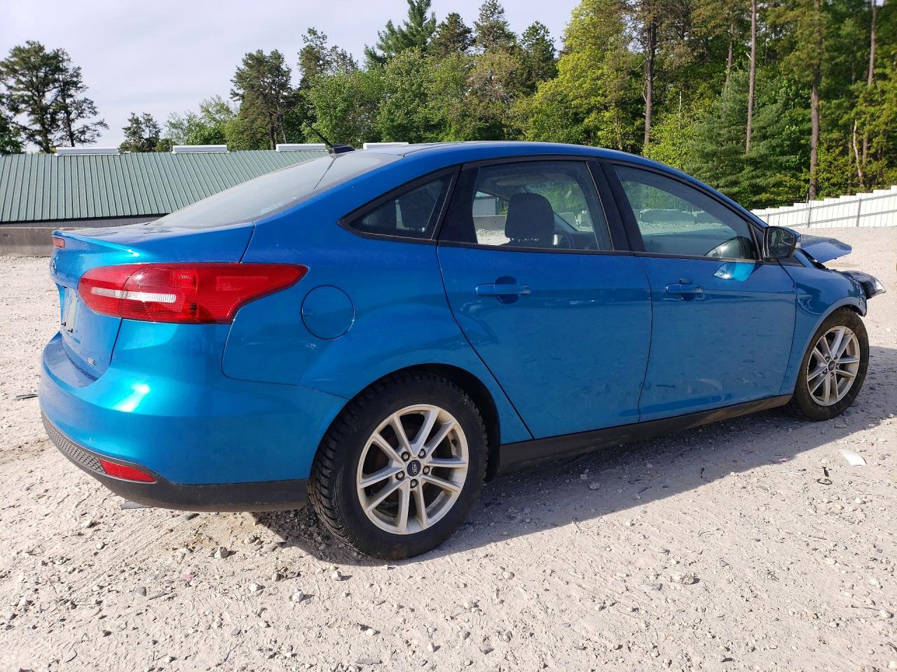 2017 FORD FOCUS SE photo 7